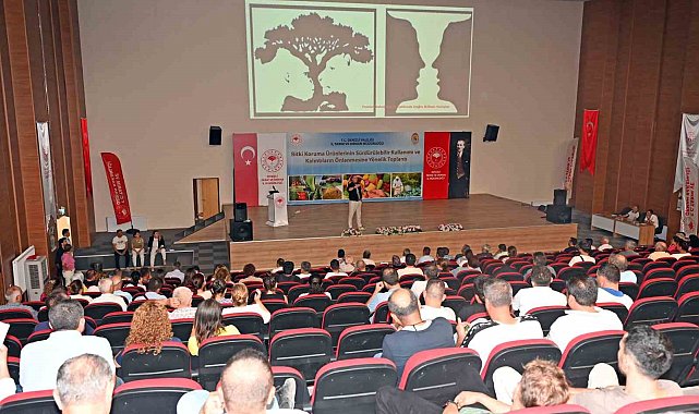 Üreticiler ve zirai ilaç bayilerine kalıntıyı önleme yöntemleri anlatıldı