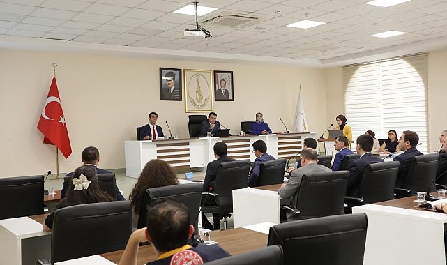 Vali Işın: "Aile, toplumumuzun temel direği ve kültürel değerlerimizin taşıyıcısıdır"