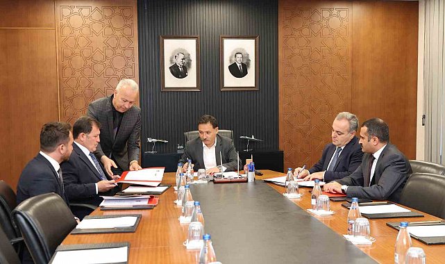 Valilik ile ERÜ arasında 'ERVA Spor Okulları Akademisi' işbirliği protokolü imzalandı