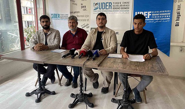 Yemenli 2 öğrenci ve babaları millet bahçesinde darp edildi