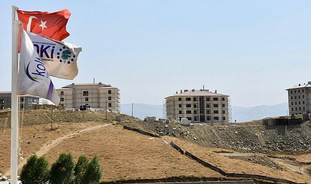 Yüksekova'da yeni TOKİ konutları yükseliyor