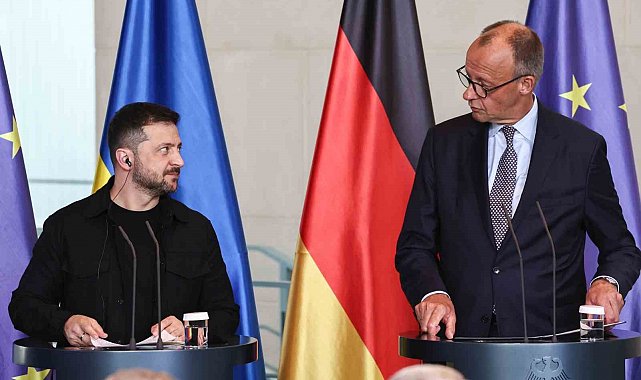 Zelenskiy: "Putin blöf yapıyor, Alaska'daki görüşme öncesi Ukrayna cephesinin her noktasında baskı kurmaya çalışıyor"