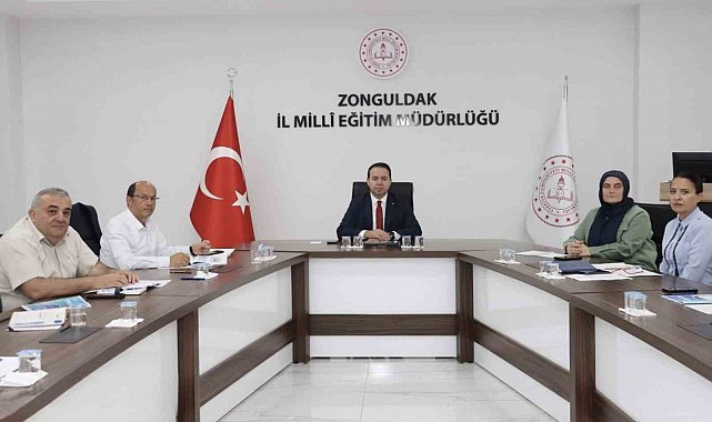 Zonguldak'ta İlçe Millî Eğitim Müdürleri toplantısı gerçekleştirildi