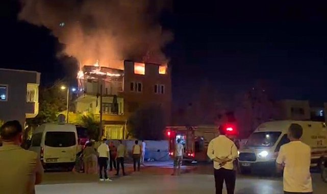 3 katlı ev alevlere teslim oldu