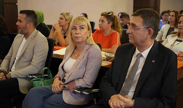 'İhracatın Kahramanları Projesi'nin ilk il buluşması Gaziantep'te gerçekleşti