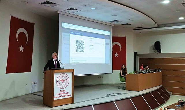 'Tanıdan Tedaviye Güncel Yaklaşımlar' eğitimi Yunus Emre Devlet Hastanesi'nde başladı