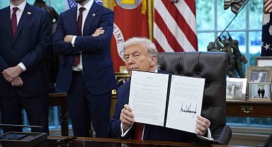 ABD Başkanı Trump: "1 Ekim'den itibaren ağır kamyon ithalatına yüzde 25 gümrük vergisi uygulanacak"