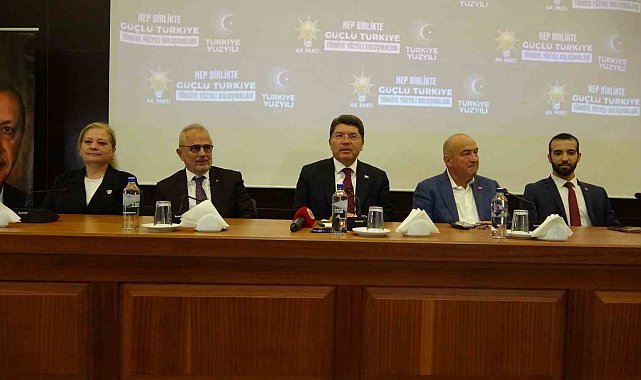 Adalet Bakanı Tunç, Çanakkale'de STK temsilcileriyle buluştu