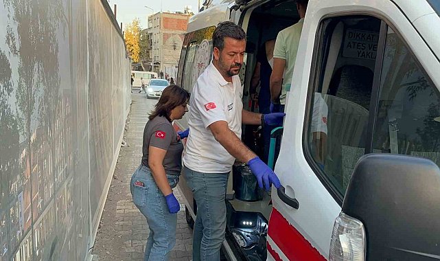 Adıyaman'da sokak ortasında bıçaklı saldırıya uğrayan 2 kişi yaralandı