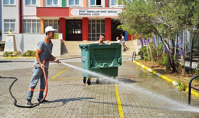 Alanya Belediyesi'nden okullarda kapsamlı temizlik seferberliği
