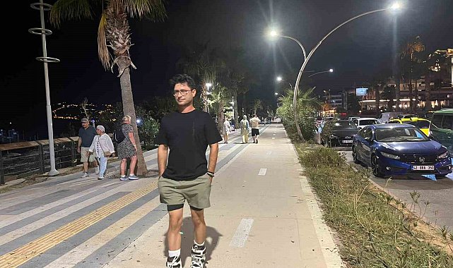 Alanya'da sahilde kaybolan çocuk, patenci Rus kadın sayesinde bulundu