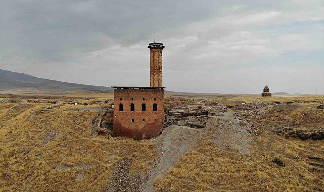Anadolu'nun ilk Türk camisi Kars'ta: Ebul Menuçehr Camii