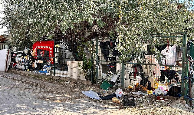 Ankara'da çöp dolu evden yayılan kötü koku mahalleyi ayağa kaldırdı