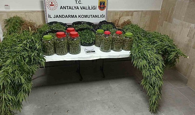 Antalya'da 43 kilo uyuşturucu madde ele geçirildi