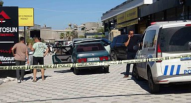 Antalya'da park halindeki otomobilin arka koltuğunda ölü bulundu