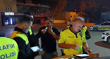 Aranması olan şüpheli polis uygulamasında kardeşinin kimliğini vererek kurtulmaya çalıştı