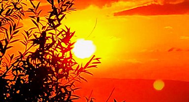 Ardahan'da gün doğumu mest etti