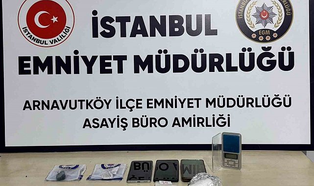 Arnavutköy'de uyuşturucu operasyonunda 4 kişi tutuklandı