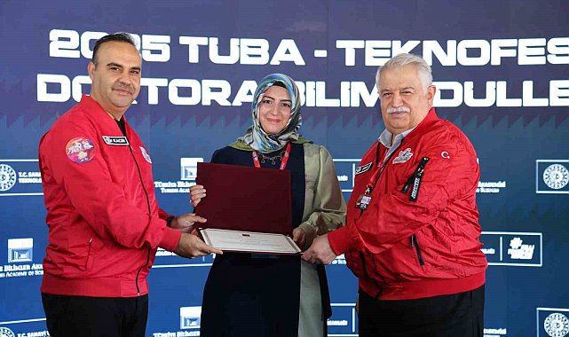 Atatürk üniversitesi doktora öğrencisi Dr. Habibe Güneş, Tüba-Teknofest doktora bilim ödülünün sahibi oldu