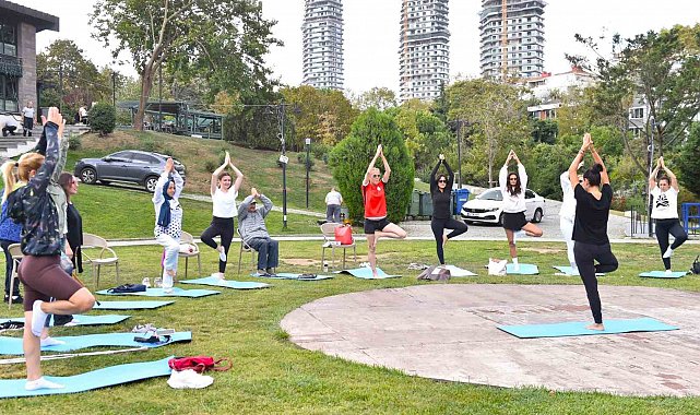 Avrupa Hareketlilik Haftası Beşiktaş'ta yoga etkinliğiyle kutlandı