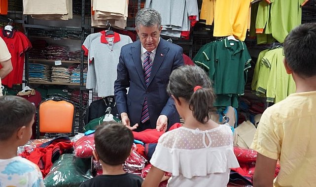 AZİMER Vakfı'ndan 500 çocuğa eğitim yardımı