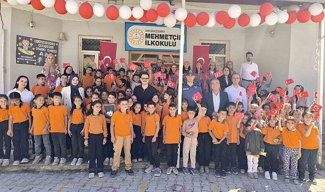 Bahçesaray'da ilköğretim haftası etkinliği düzenlendi