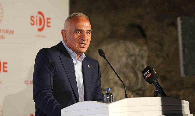 Bakan Ersoy: "Antalya'ya gelen ziyaretçi sayısı 11,7 milyona ulaştı"