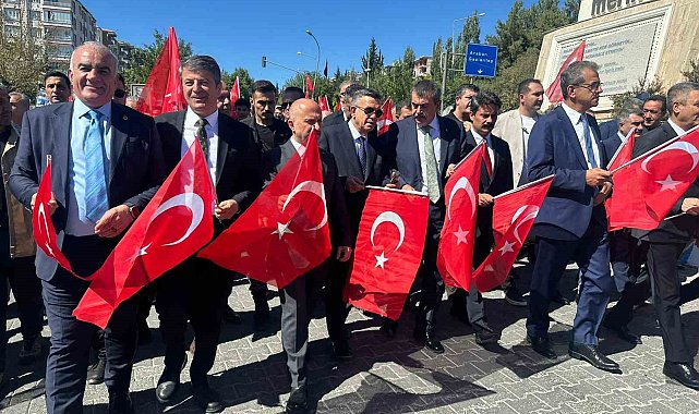 Bakan Tekin, Besni Eğitim Bayramı'na katıldı