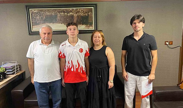 Başarılı sporculara eğitim bursu