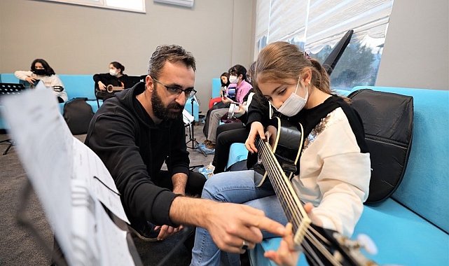 Başiskele Belediyesi Müzik Okulları'nda yeni dönem başlıyor
