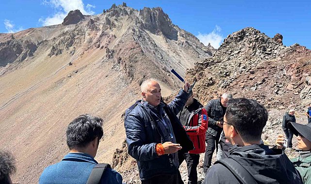 Başkan Büyükkılıç ile AFAD yetkililerin afet yetkililerinden afet risklerini azaltacak örnek proje değerlendirmesi