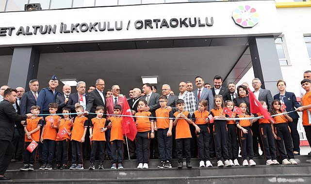 Başkan Çolakbayrakdar: "Eğitime yapılan yatırım, geleceğe yapılan yatırımdır"