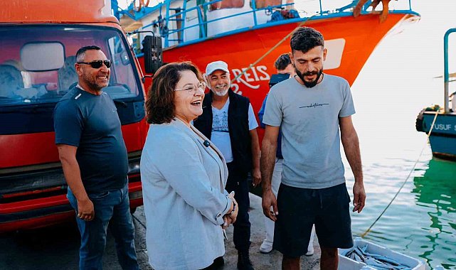 Başkan Gençay, avdan dönen balıkçıları karşıladı