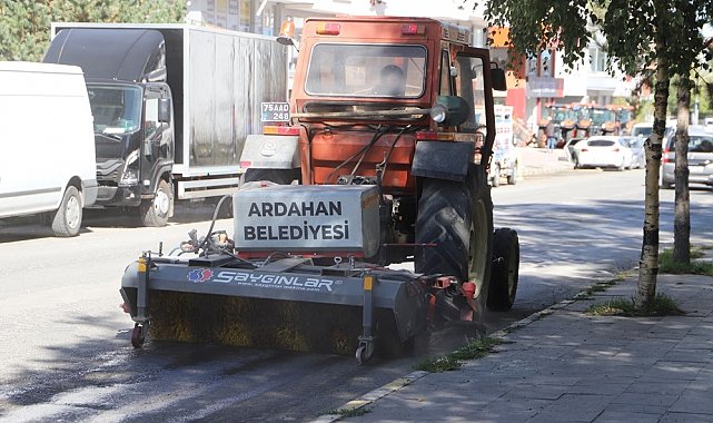 Belediye ekipleri, daha temiz bir Ardahan için çalışıyor