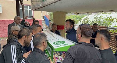 Bıçaklı kavgada yaşamını yitiren kadın toprağa verildi