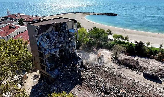 Bilderberg toplantılarından Yeşilçam yıldızlarına: İstanbul'un ikonik oteli Çınar, 66 yıllık serüvenin ardından yıkıldı