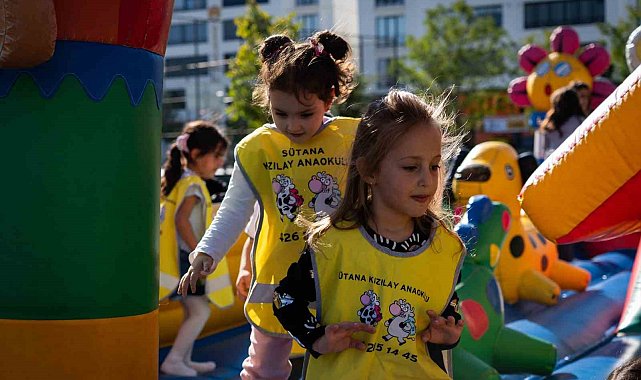 Bingöl'de 'Bir Anadolu Şenliği' coşkusu sürüyor