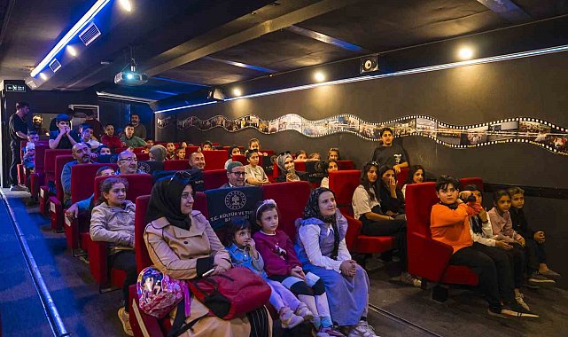 Bitlis'te 'Bir Anadolu Şenliği' konser ve tiyatrolarla devam ediyor