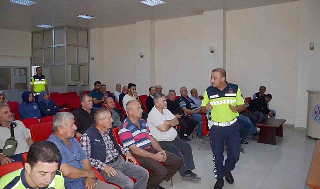 Boyabat'ta servis şoförleri ve rehber personellere trafik eğitimi