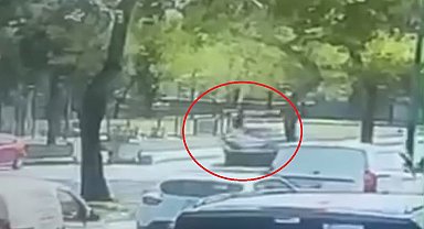 Bursa'da ticari aracın çarptığı adam hayatını kaybetti: Kaza anı kamerada