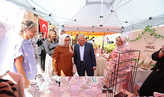 Büyükkılıç, Tasarımcı Kadınlar Etkinliği'nde girişimci kadınlarla bir araya geldi