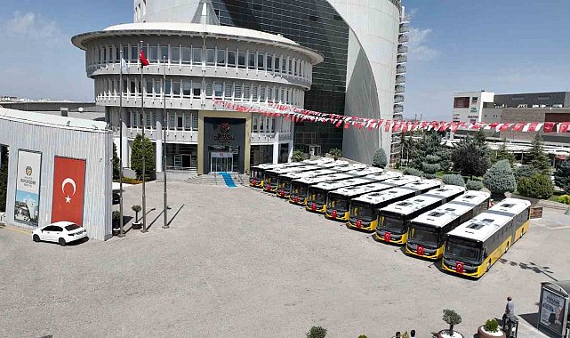 Büyükşehir Belediyesi otobüs filosunu güçlendirdi