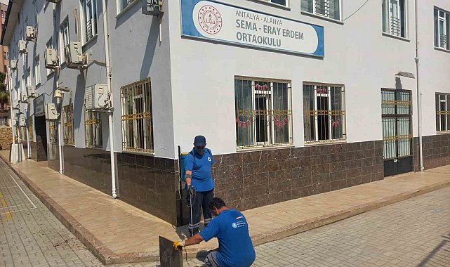 Büyükşehir ekipleri okulları yeni eğitim dönemine hazırlıyor