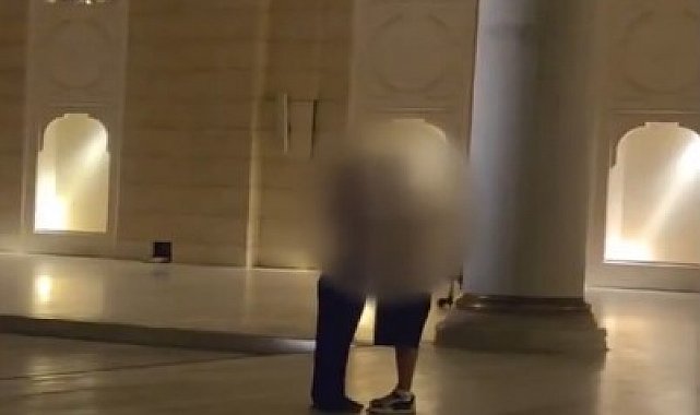 Camide uygunsuz hareketlerde bulunan 2 turist için 1 yıla kadar hapis istemi