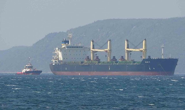 Çanakkale Boğazı'ndan geçen genel kargo gemisi makine arızası yaptı