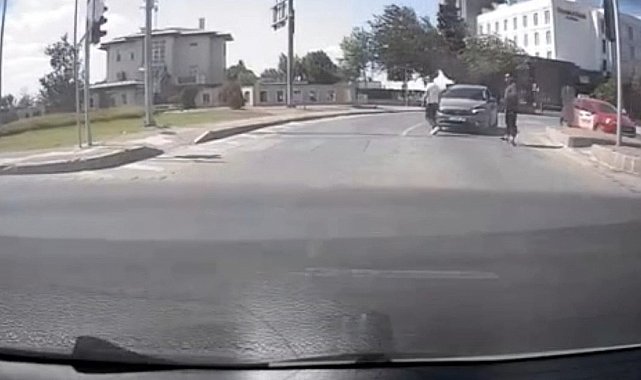 Çanakkale'de yol verme kavgası çıkaran maganda yakalandı