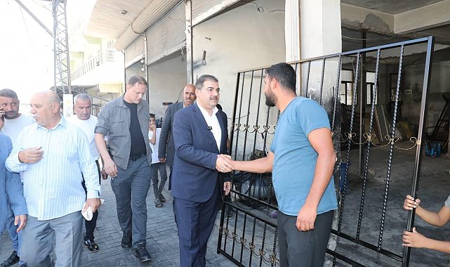 Canpolat, halkla iç içe olmayı sürdürüyor