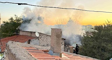 Çardakta çıkan yangın eve sıçradı, anneannenin dikkati torunları kurtardı