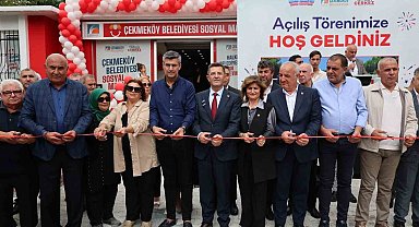 Çekmeköy'de 2'nci sosyal market açıldı