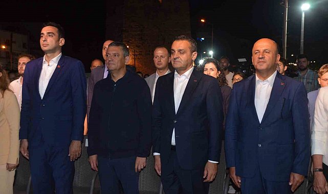 CHP Genel Başkanı Özel, balık av sezonu açılışına katıldı